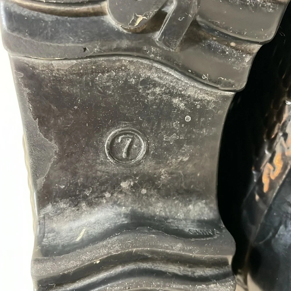 Stuart Weitzman black rubber snake embossed rain boots size‎ 7